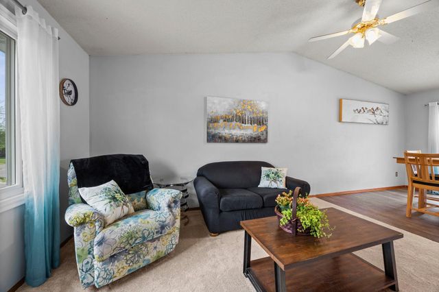 6901 110th Avenue N, Champlin, MN 55316