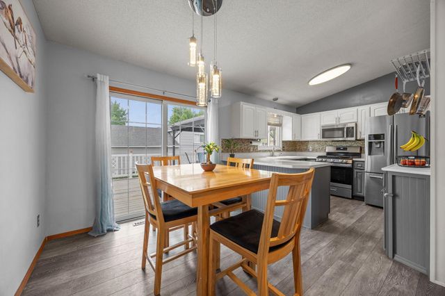 6901 110th Avenue N, Champlin, MN 55316