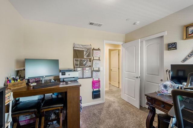 10616 Scooter Ct, Stockton, CA 95209