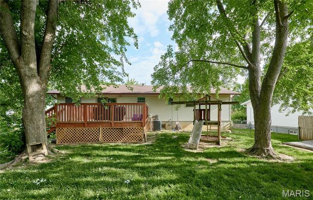 22 Heather Drive, St Peters, MO 63376