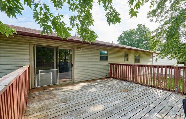 22 Heather Drive, St Peters, MO 63376