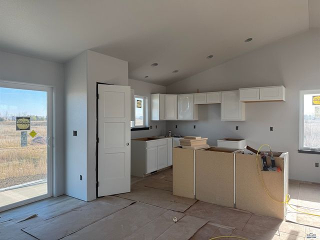 628 BULL RUN DR, Box Elder, SD 57719