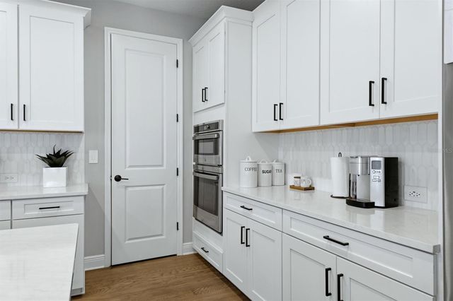 5820 MILLENNIUM SILVER COURT, Sarasota, FL 34238