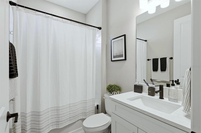 5820 MILLENNIUM SILVER COURT, Sarasota, FL 34238