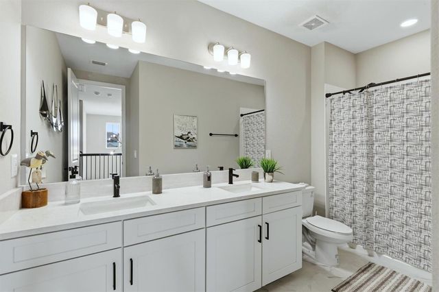 5820 MILLENNIUM SILVER COURT, Sarasota, FL 34238