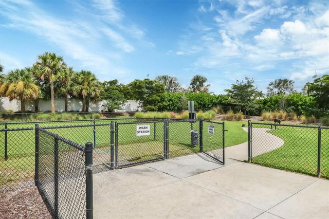 5820 MILLENNIUM SILVER COURT, Sarasota, FL 34238