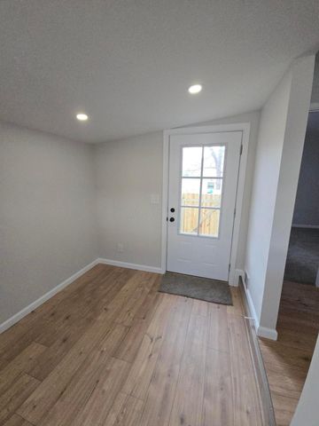 1398 Lockbourne Road, Columbus, OH 43206