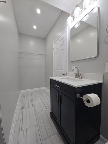 1398 Lockbourne Road, Columbus, OH 43206