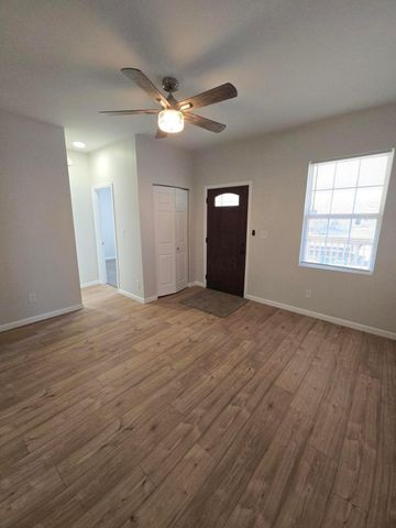 1398 Lockbourne Road, Columbus, OH 43206