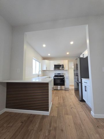 1398 Lockbourne Road, Columbus, OH 43206