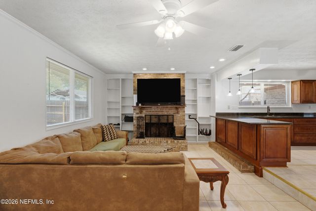 6935 ALANA Road, Jacksonville, FL 32211