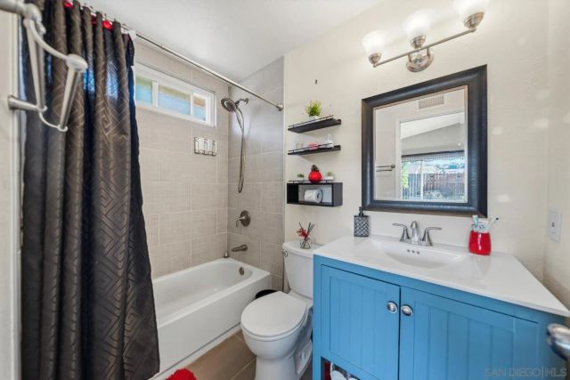 7454 Gayneswood, San Diego, CA 92139