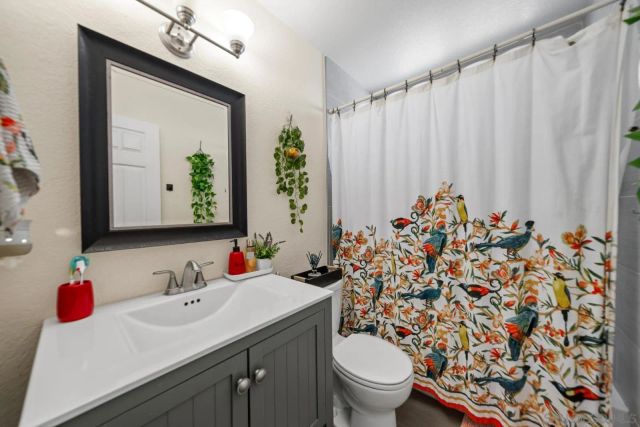 7454 Gayneswood, San Diego, CA 92139