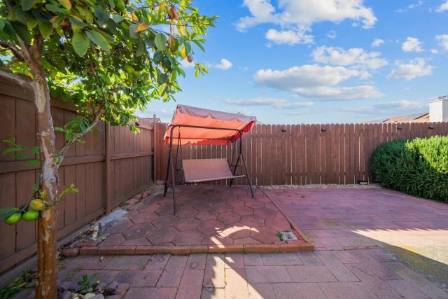 7454 Gayneswood, San Diego, CA 92139