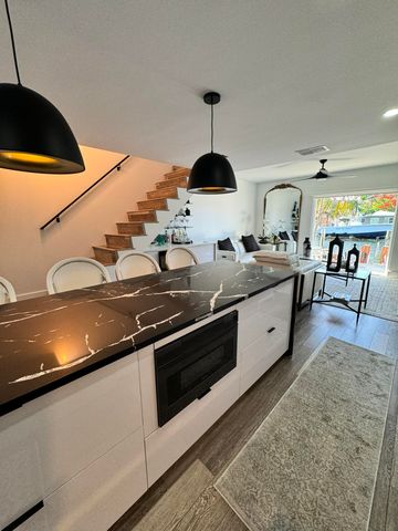 2711 NE NE 15th Street, Pompano Beach, FL 33062