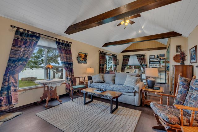 17364 Paradise Shores Road, Brainerd, MN 56401