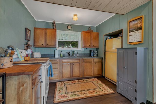 17364 Paradise Shores Road, Brainerd, MN 56401