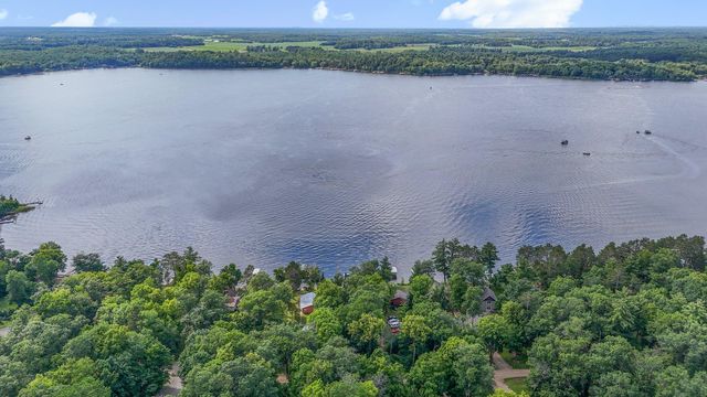 17364 Paradise Shores Road, Brainerd, MN 56401