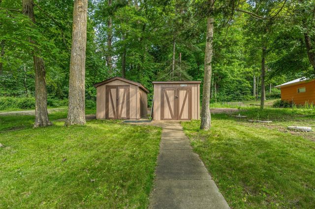 17364 Paradise Shores Road, Brainerd, MN 56401