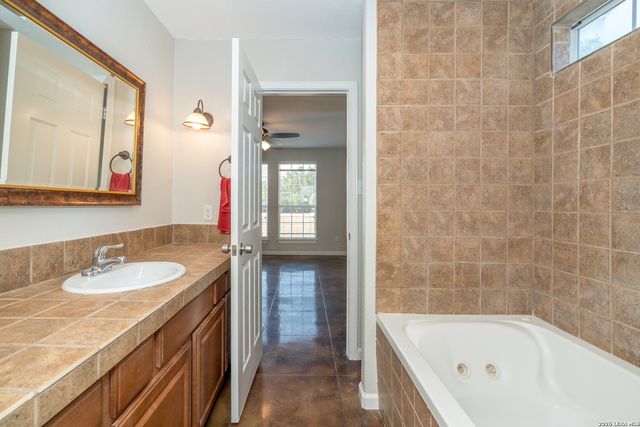 1541 Zane Grey, Spring Branch, TX 78070