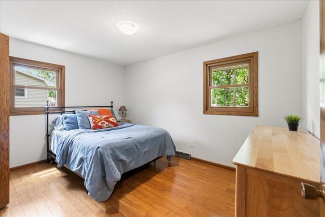 9131 Annapolis Lane N, Maple Grove, MN 55369