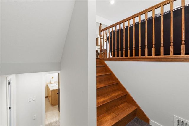 9131 Annapolis Lane N, Maple Grove, MN 55369