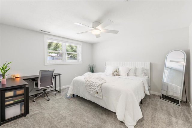 9131 Annapolis Lane N, Maple Grove, MN 55369