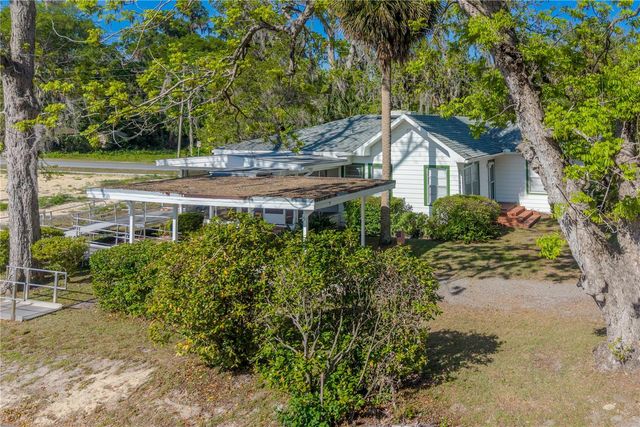 25749 SW 1ST AVENUE, Newberry, FL 32669
