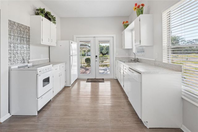 25749 SW 1ST AVENUE, Newberry, FL 32669