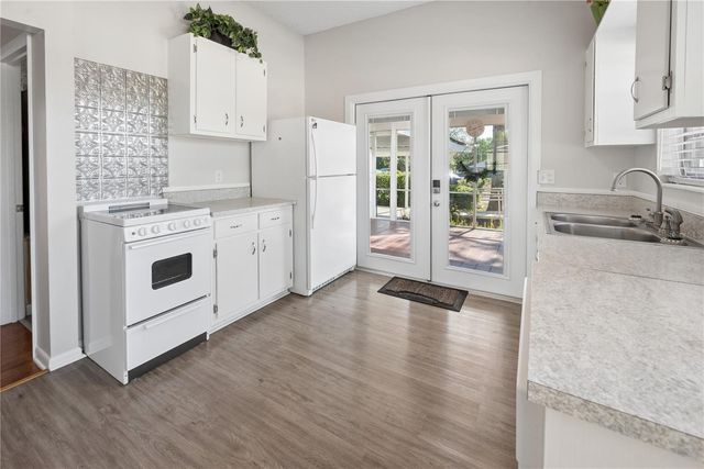 25749 SW 1ST AVENUE, Newberry, FL 32669