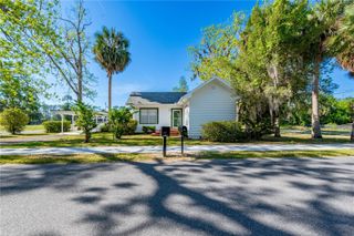 25749 SW 1ST AVENUE, Newberry, FL 32669