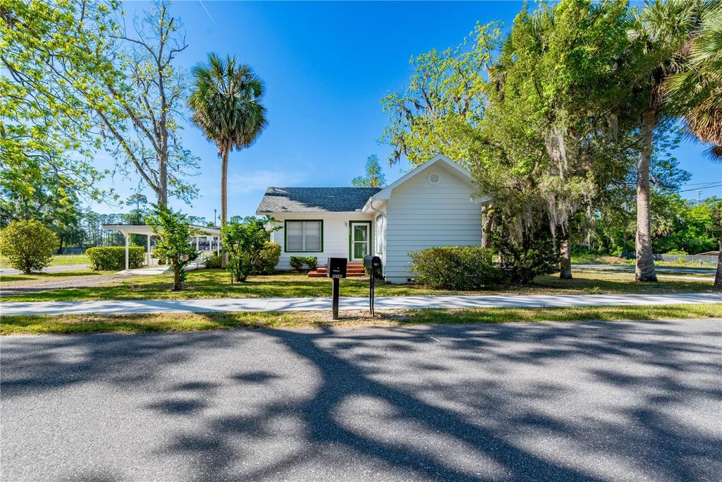 25749 SW 1ST AVENUE, Newberry, FL 32669