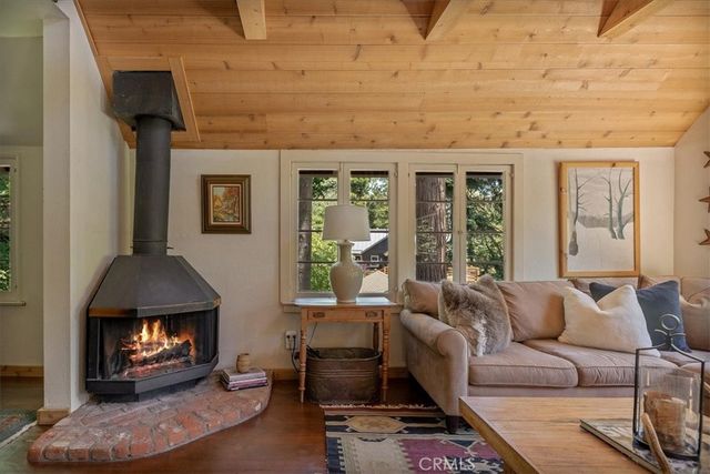 660 Burnt Mill, Lake Arrowhead, CA 92352