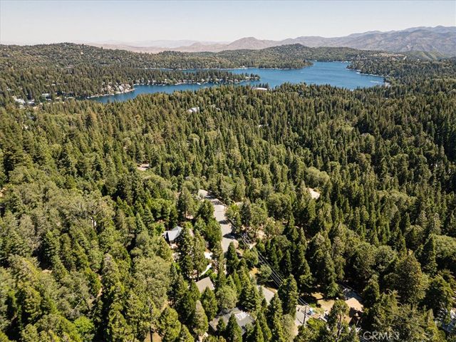 660 Burnt Mill, Lake Arrowhead, CA 92352