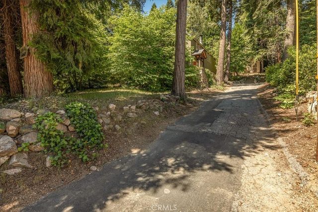 660 Burnt Mill, Lake Arrowhead, CA 92352