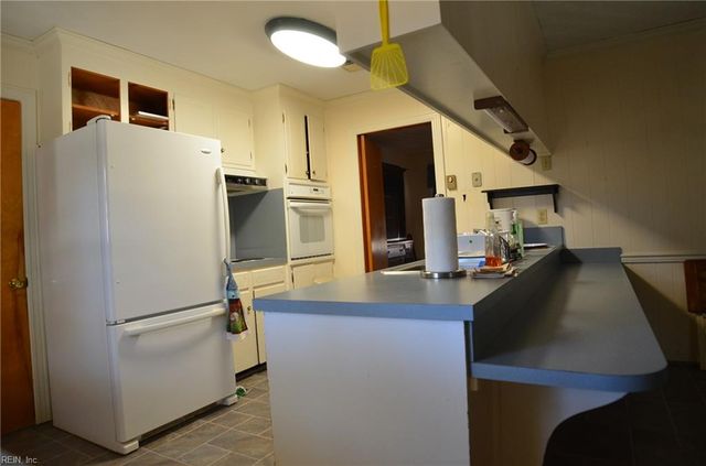 23095 Scottswood DR, Franklin, VA 23851