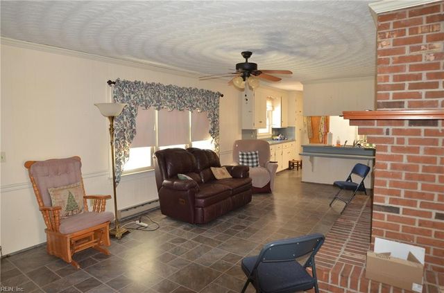 23095 Scottswood DR, Franklin, VA 23851