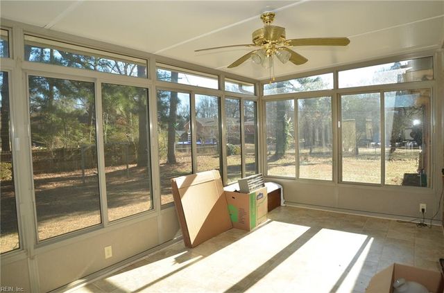 23095 Scottswood DR, Franklin, VA 23851