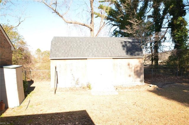 23095 Scottswood DR, Franklin, VA 23851