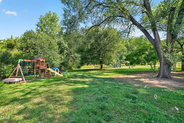 2020 Stonepond Lane, Raleigh, NC 27603