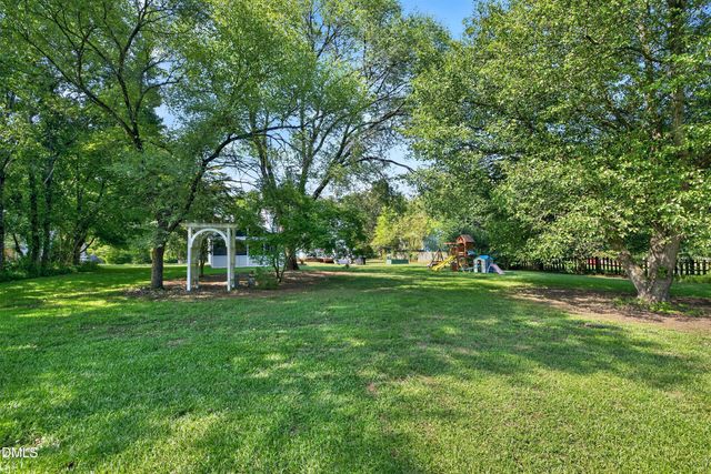 2020 Stonepond Lane, Raleigh, NC 27603