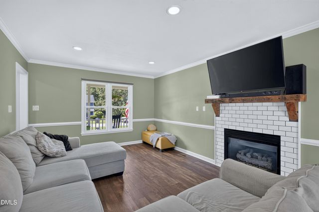 2020 Stonepond Lane, Raleigh, NC 27603