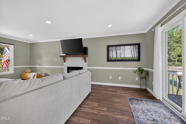 2020 Stonepond Lane, Raleigh, NC 27603