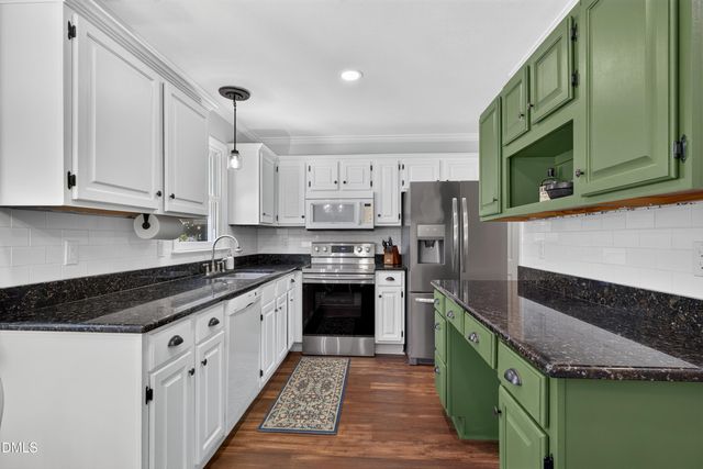 2020 Stonepond Lane, Raleigh, NC 27603
