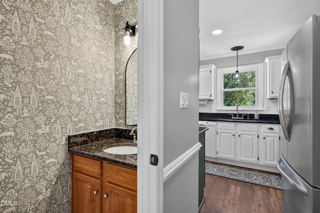 2020 Stonepond Lane, Raleigh, NC 27603