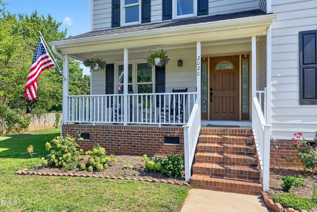 2020 Stonepond Lane, Raleigh, NC 27603
