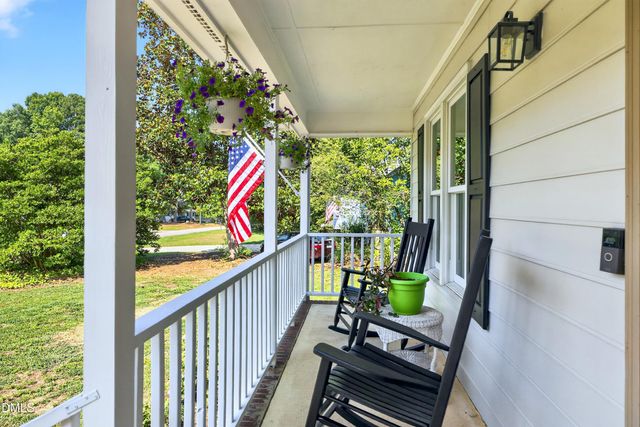 2020 Stonepond Lane, Raleigh, NC 27603