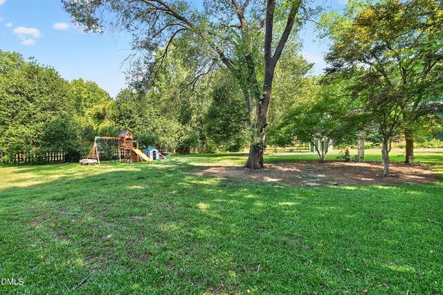 2020 Stonepond Lane, Raleigh, NC 27603