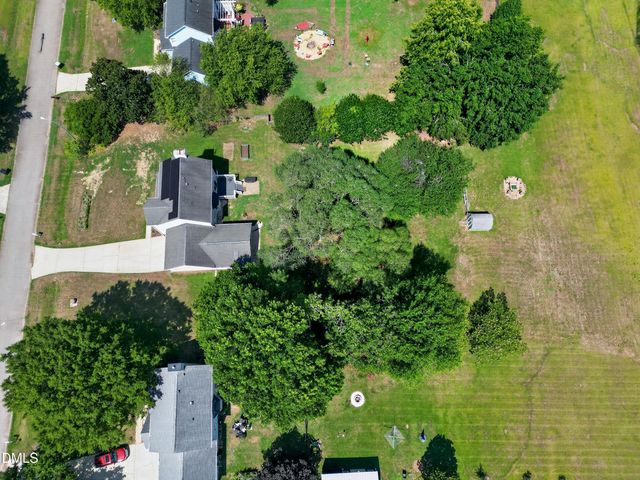 2020 Stonepond Lane, Raleigh, NC 27603