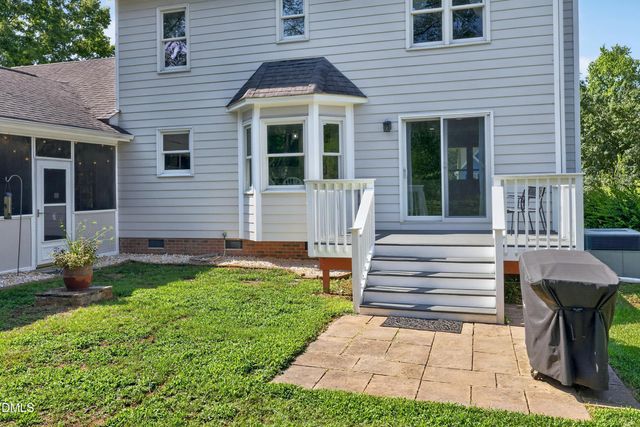 2020 Stonepond Lane, Raleigh, NC 27603
